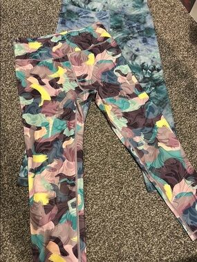 Athleta Kids Teal, Yellow & Purple Abstract Leggings bundle
